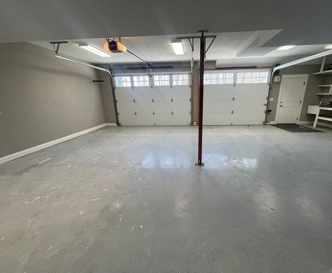 Building Photo - 4 Bedroom Soddy Daisy Rental Property with...