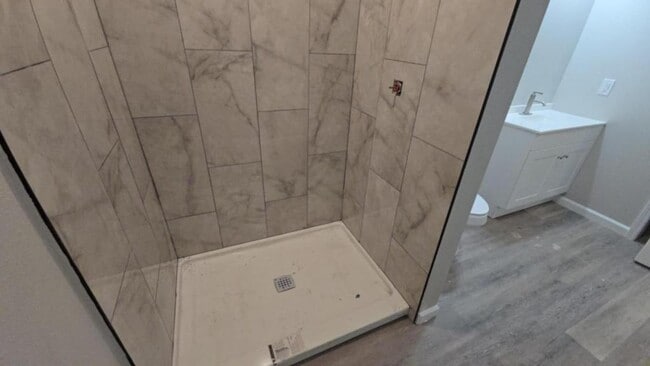 Building Photo - 1019 N Quincy Ave