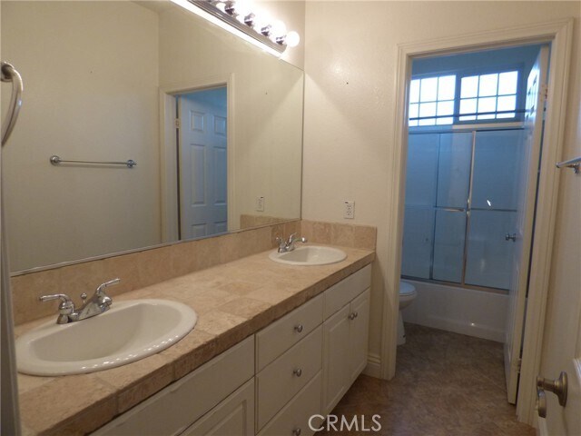 Building Photo - 7238 San Carmela Ct