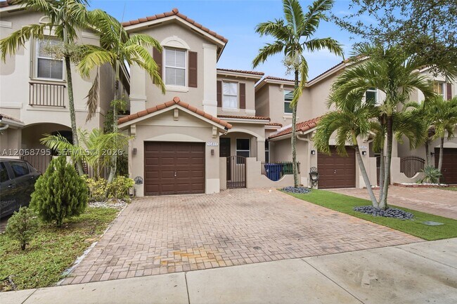 Building Photo - 15411 SW 9th Way