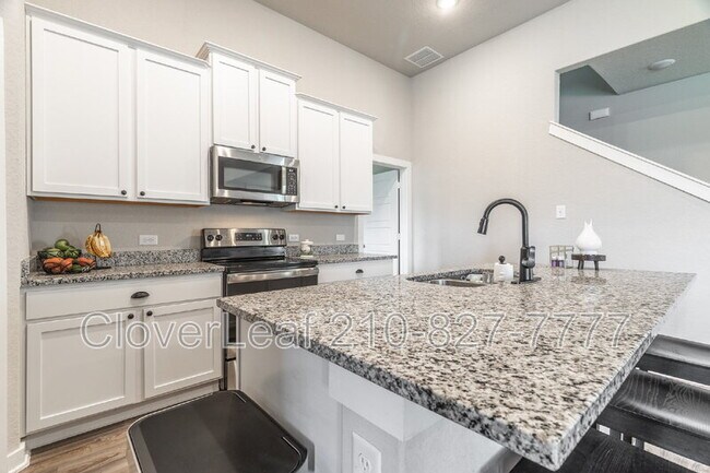 Building Photo - 709 Stonemanor Bay