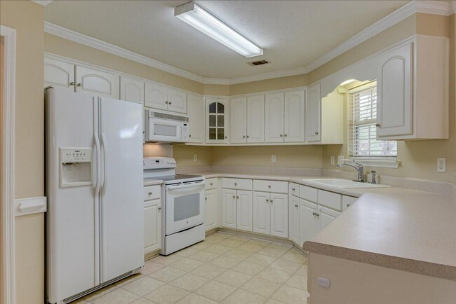 Building Photo - 924 Prairie Cir