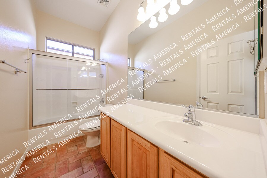 Building Photo - 2348 W River Rock Ct