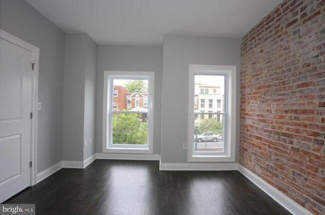 Building Photo - 3015 Sherman Ave NW