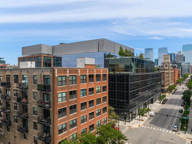 Building Photo - 1109 W Washington Blvd