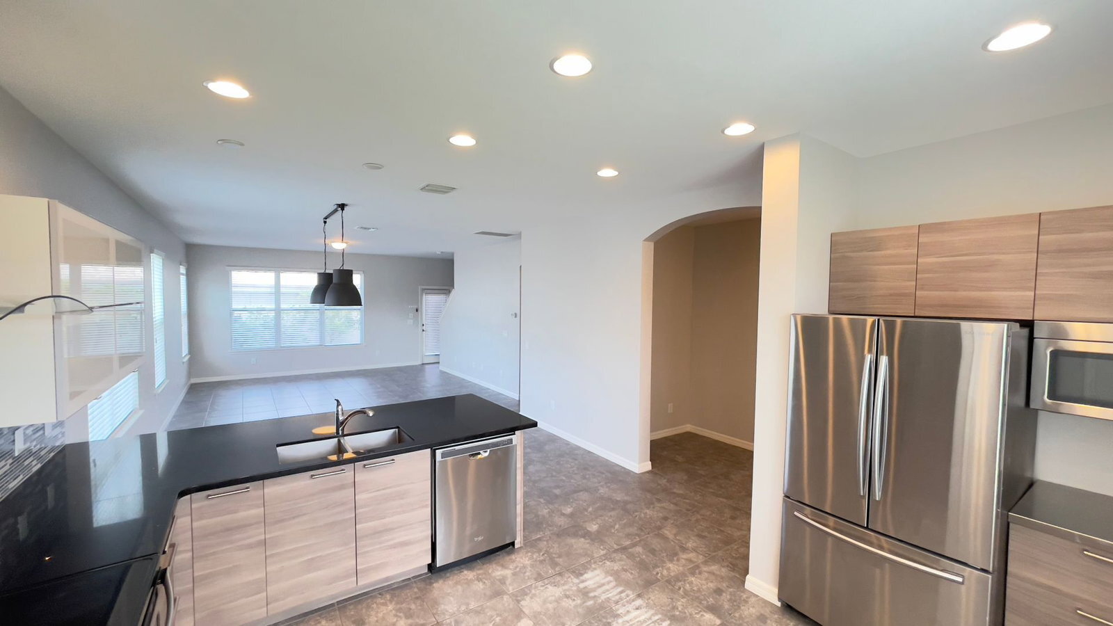 Building Photo - 7255 Shadeview Alley