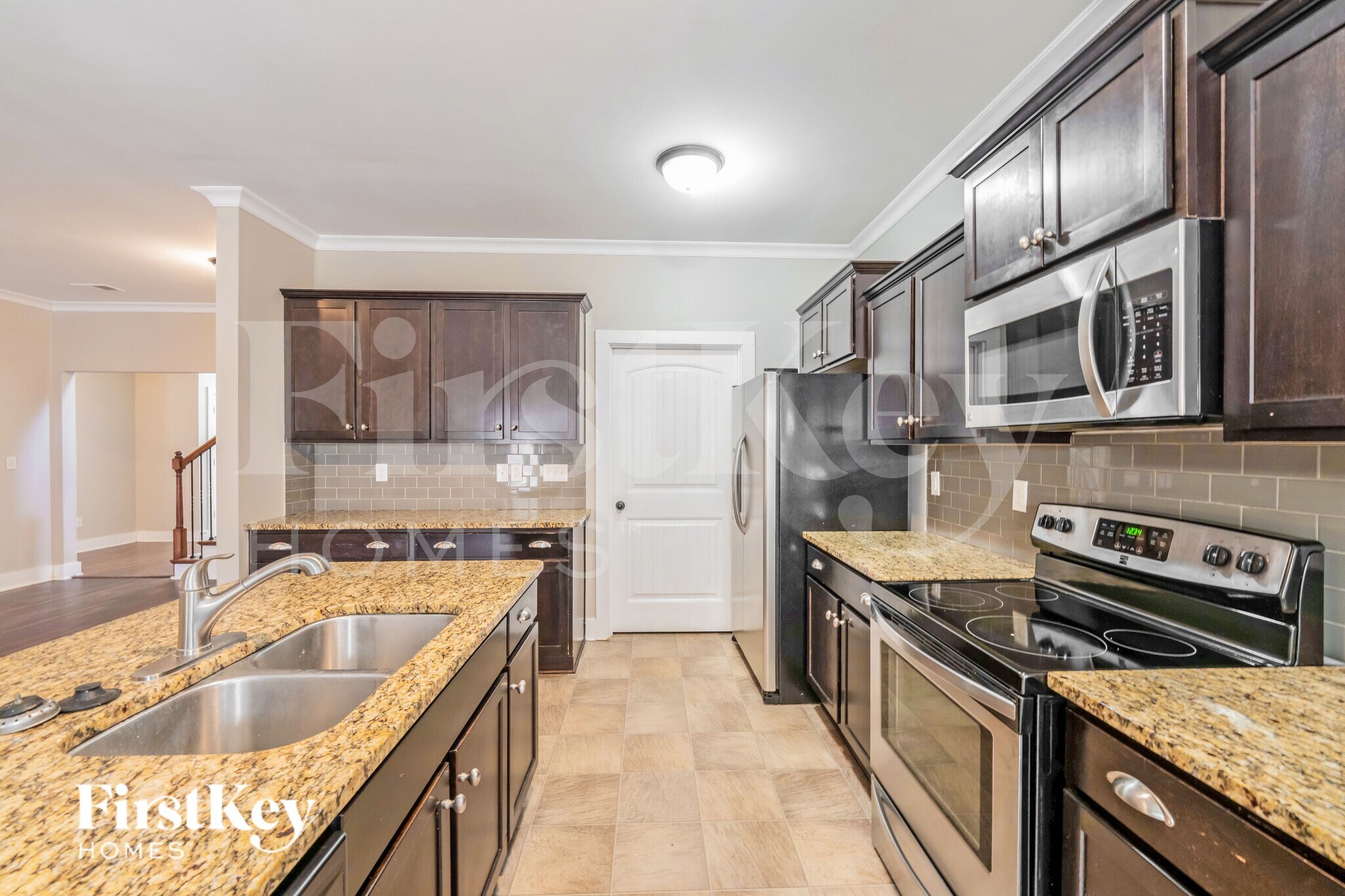 Building Photo - 6366 Cove Ln