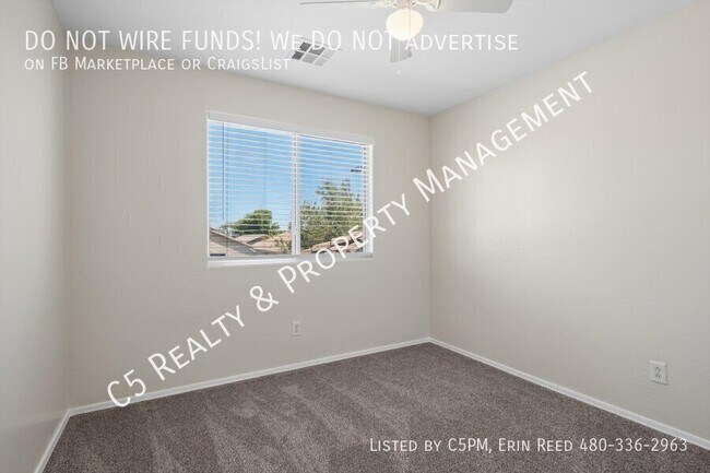 Building Photo - 3075 W Five Mile Peak Dr