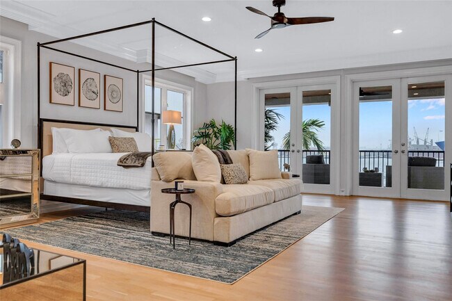 Building Photo - 1949 Harbourview Dr