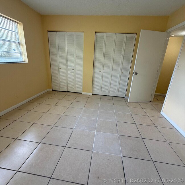 Building Photo - 4700 NW 9th Ct