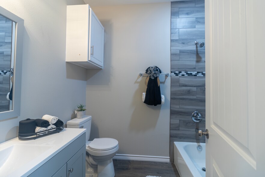 Bathroom 1 - 803 Hall St