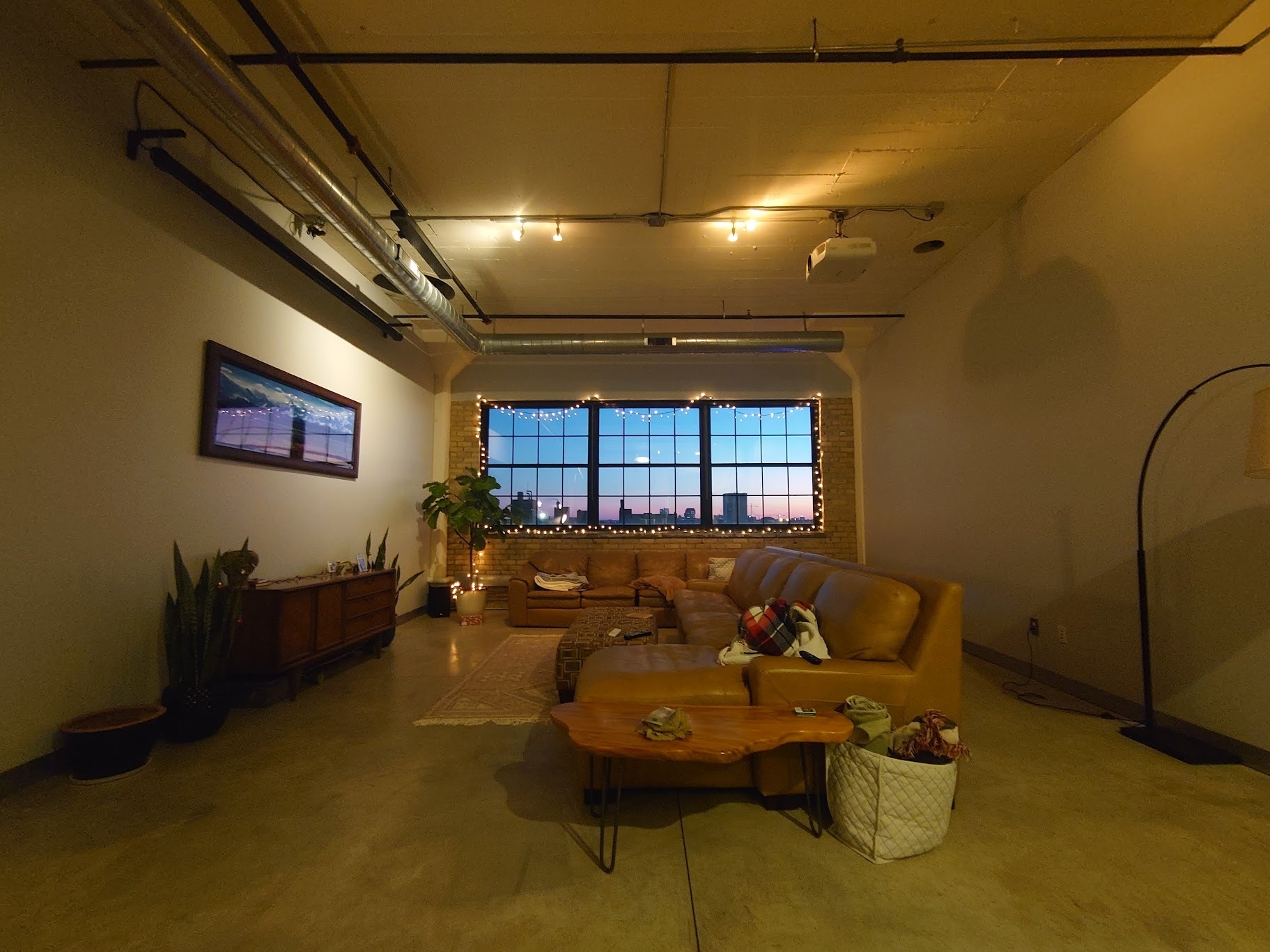 living room with 14 ft ceiling - 730 Stinson Blvd