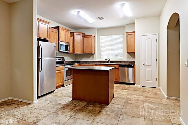 Building Photo - 4376 E Selena Dr