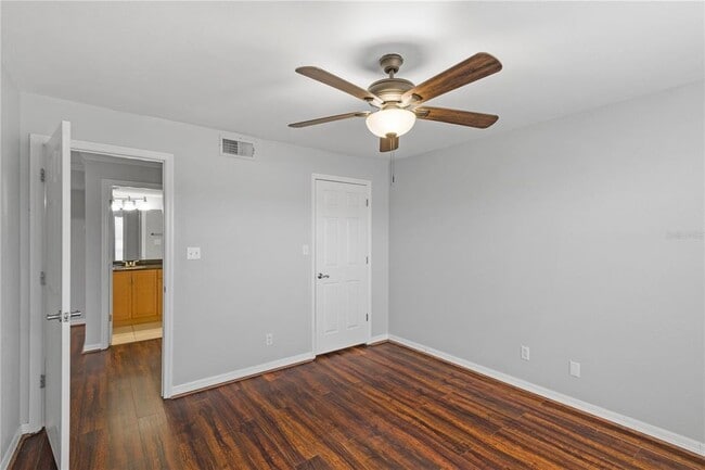Building Photo - 500 Belcher Rd
