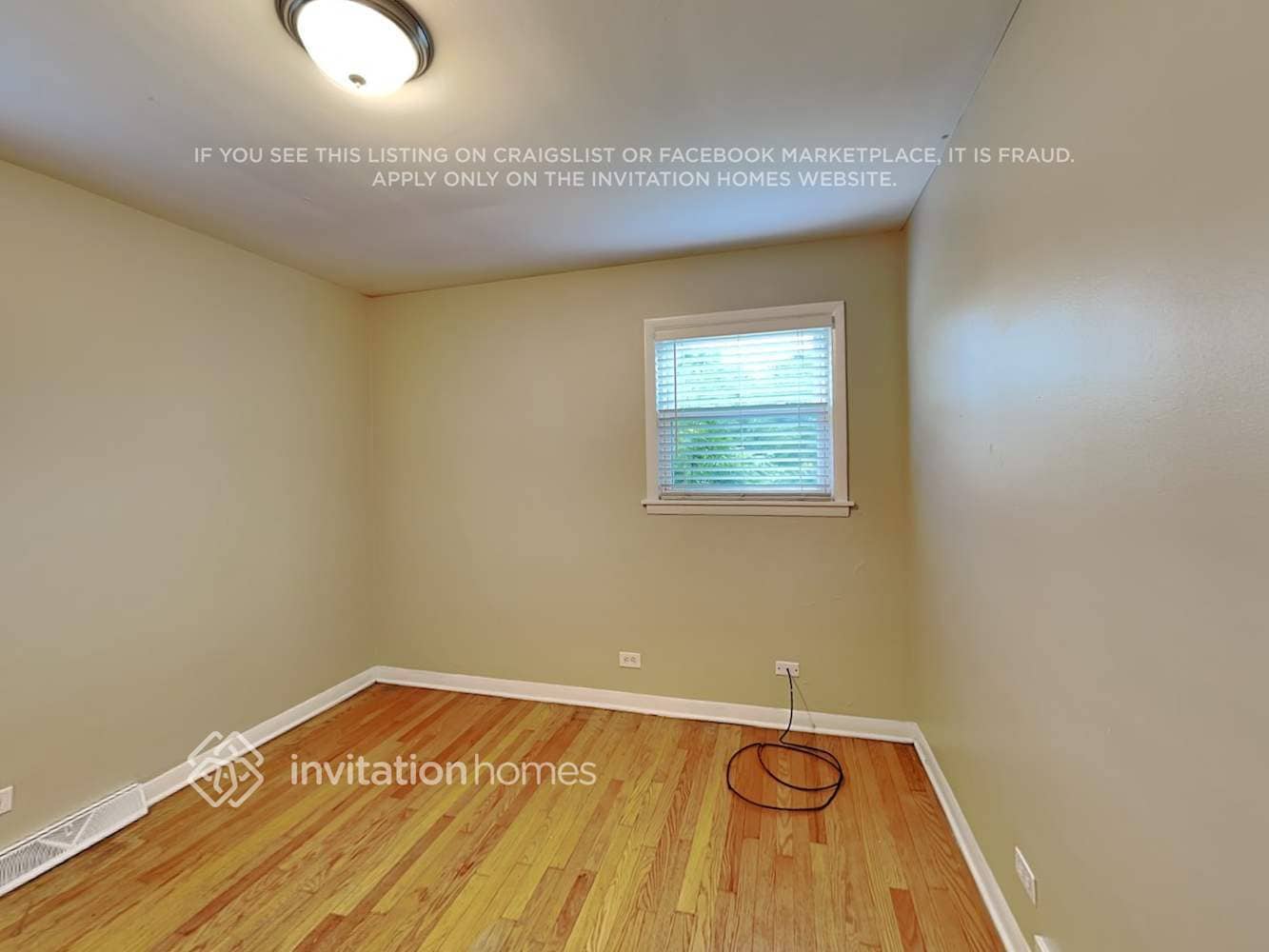 Building Photo - 10111 S 53rd Ave