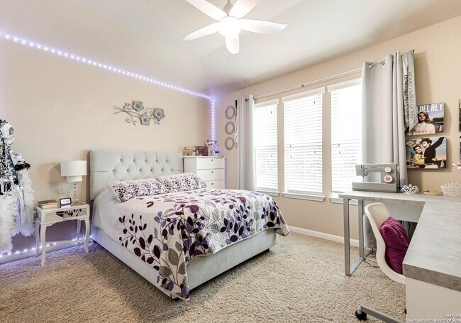 Building Photo - 24735 Buck Creek