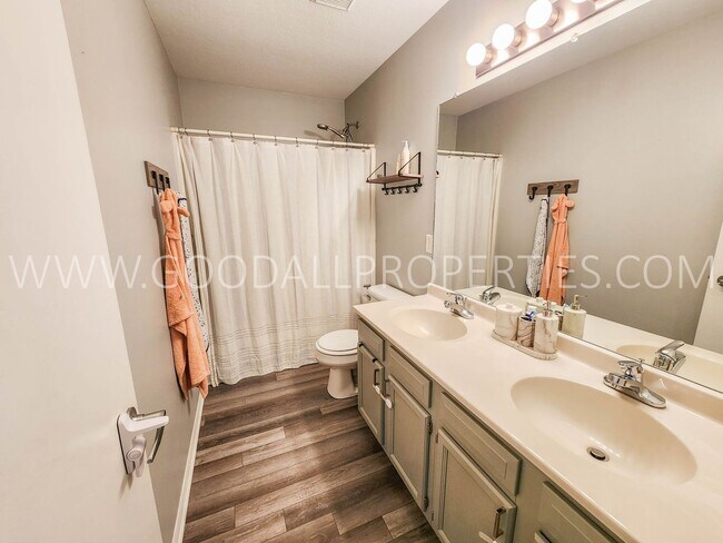 Building Photo - Updated 3 Bedroom Home in Waukee