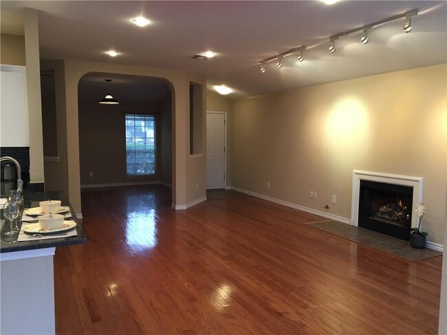 Building Photo - 1216 Brashear Ln