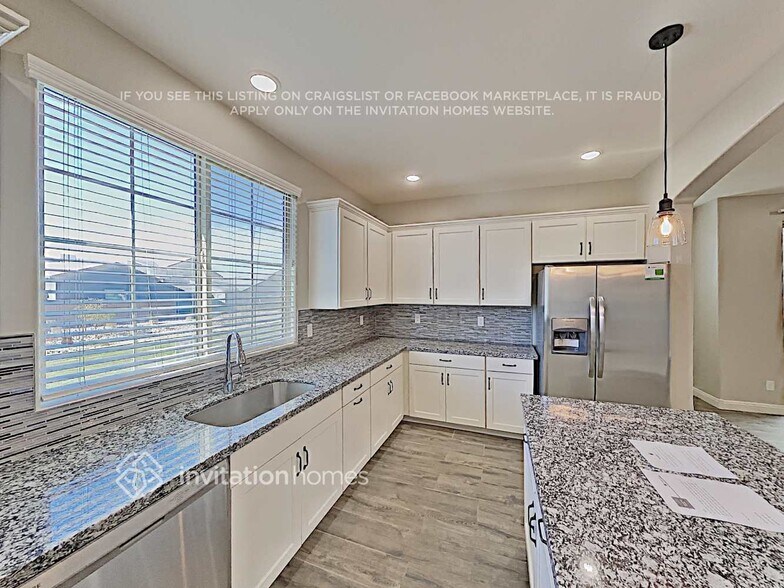 Building Photo - 4864 S Charger