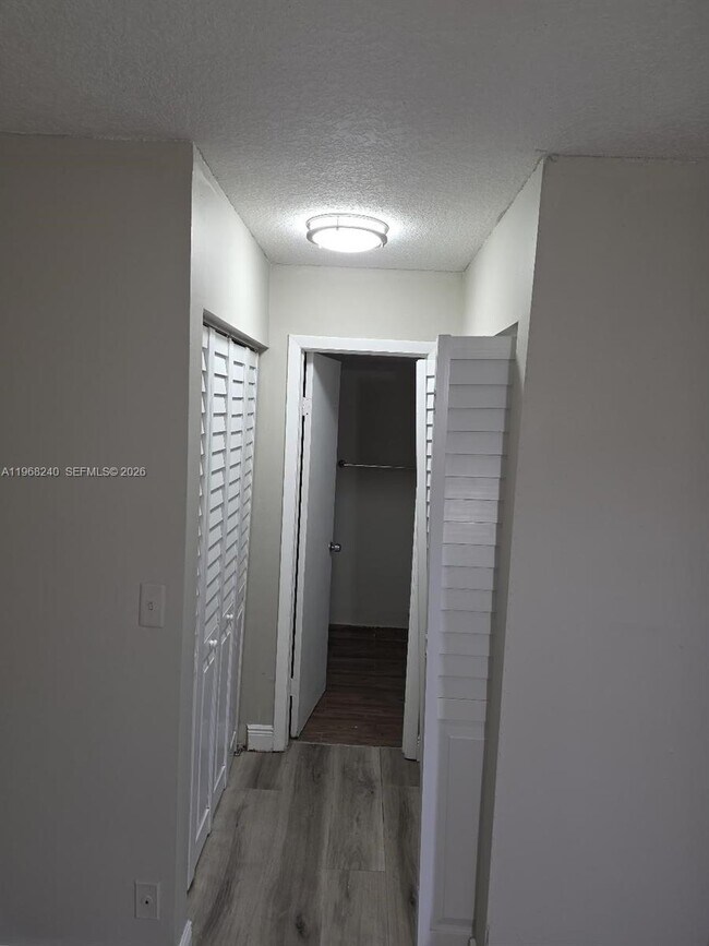 Building Photo - 3399 Foxcroft Rd