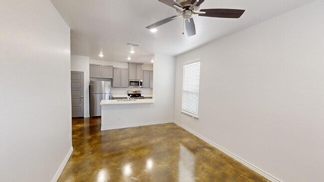 Building Photo - 206 Riptide Rd