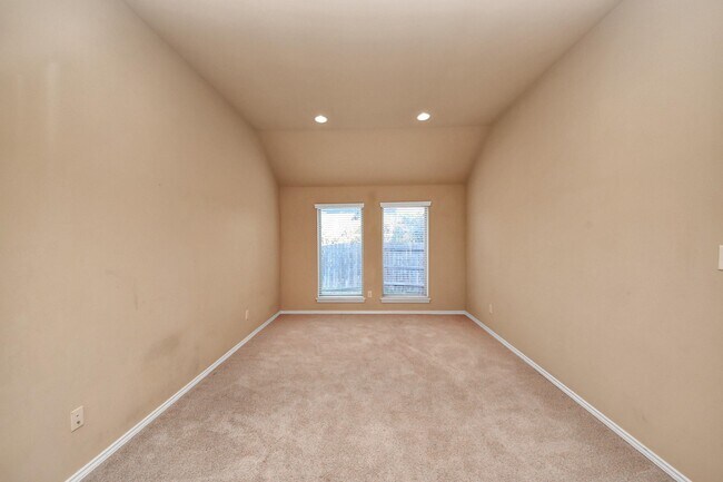 Building Photo - 2003 Sequoia Trail Ln