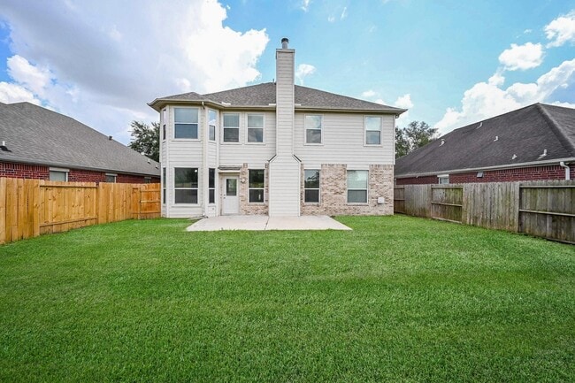 Building Photo - 11011 Glenora Dr