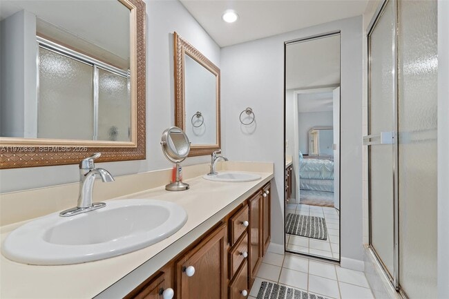 Building Photo - 5830 SE Windsong Ln