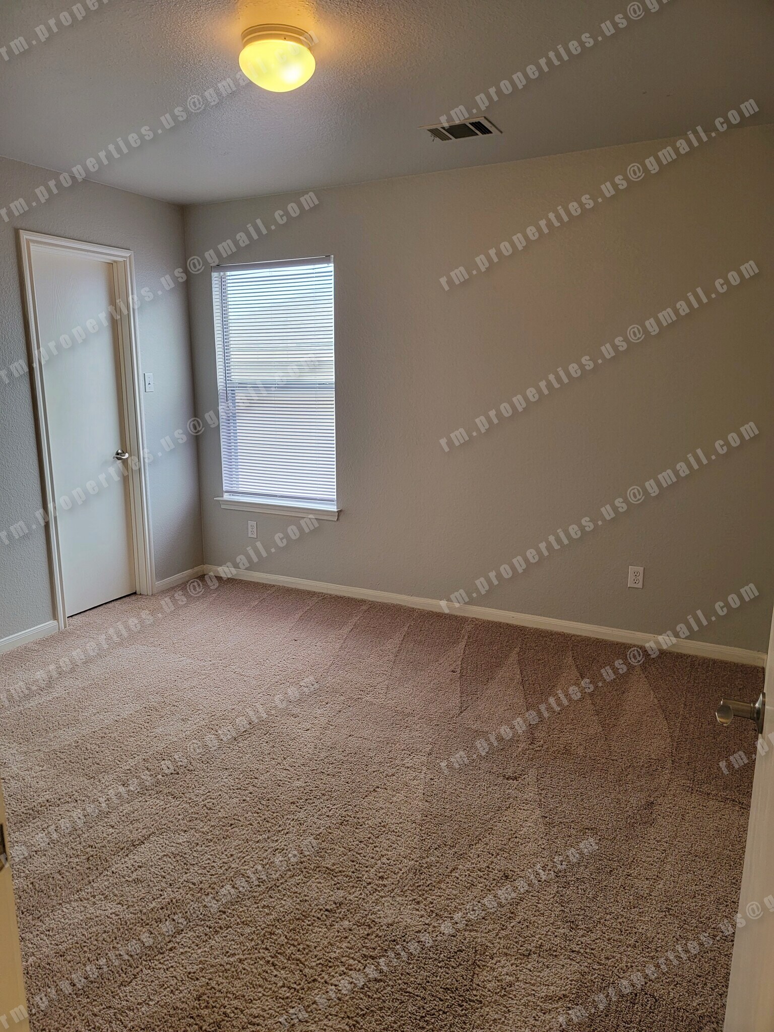 Second (middle) bedroom - 2874 Southampton Way