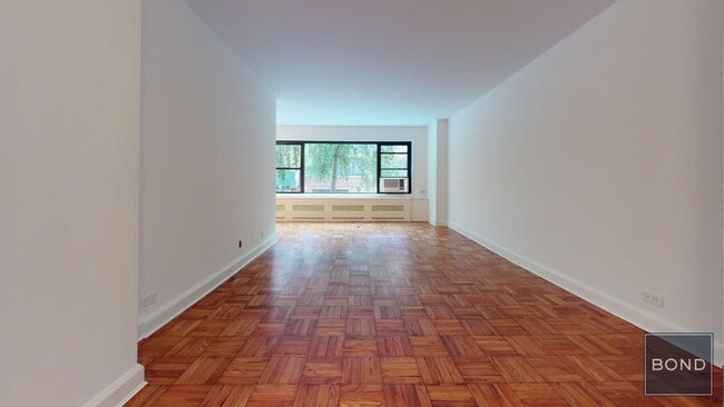 Primary Photo - 412 E 55th St