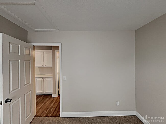 Building Photo - 8940 Annabeth Ct