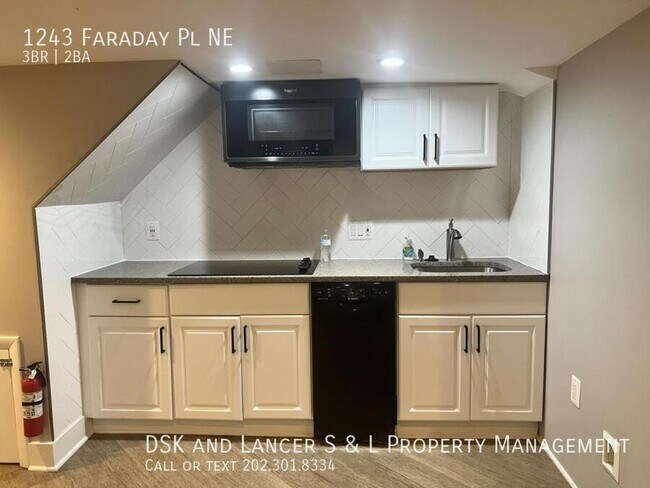 Building Photo - 1243 Faraday Pl NE