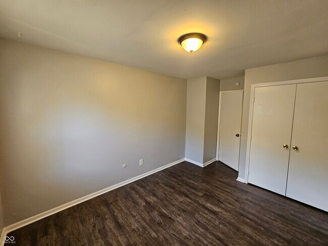 Building Photo - 6314 Commons Dr