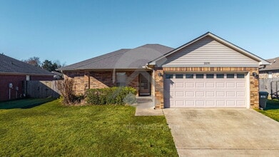 Building Photo - 2235 Linda Drive