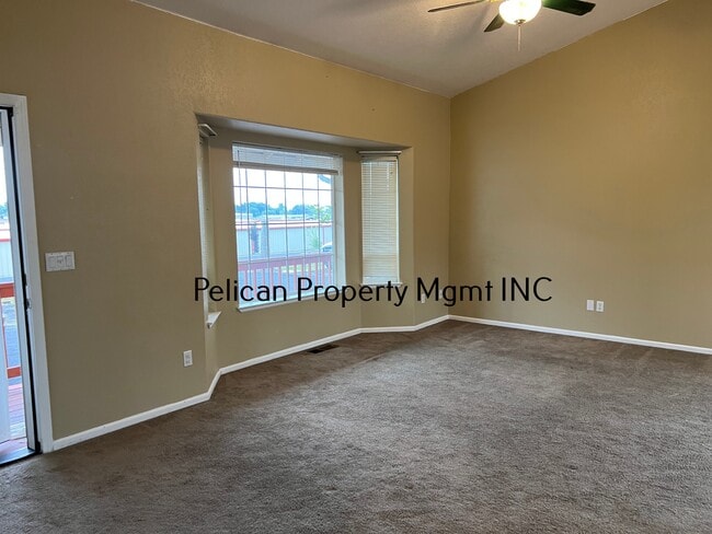Building Photo - 2733 Montelius St