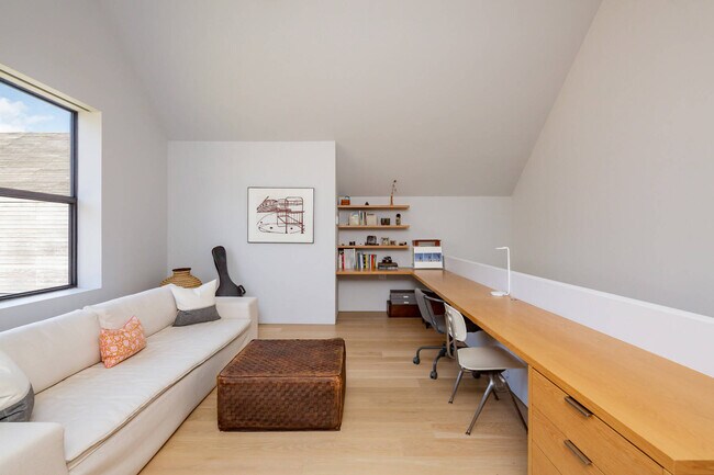 Building Photo - 232 Mitchell Ln