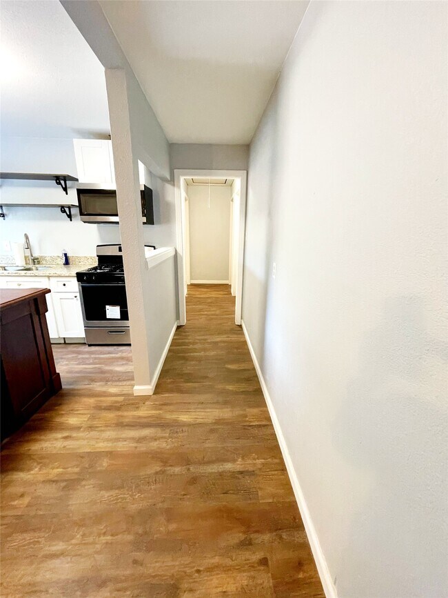 Building Photo - 3627 Keeland St