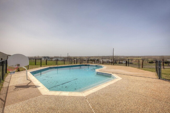 Building Photo - Updated 3 Bedroom Home with a Barn on 2.5 Acres!