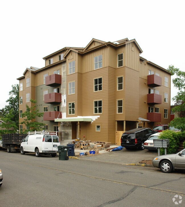 The Hutton 1888 Harris St Eugene OR 97403 Apartment Finder