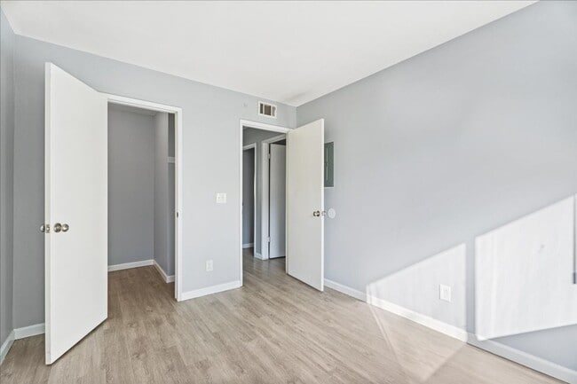 Building Photo - 4718 Hayford Way