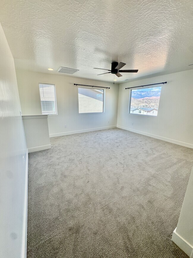 Building Photo - 2838 W 500 N