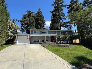 Building Photo - 13440 90th Pl NE
