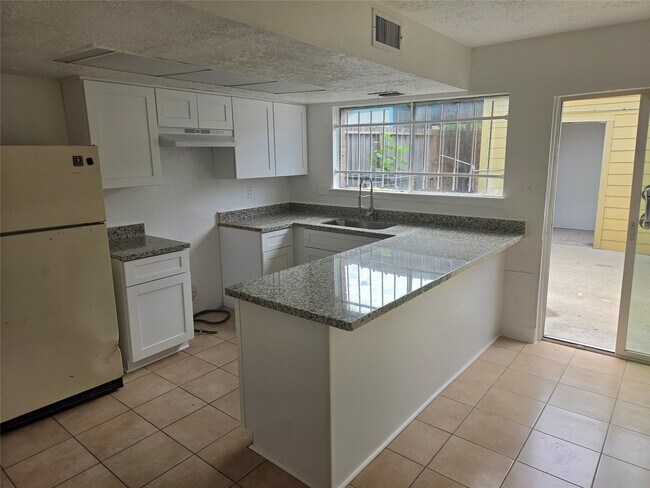 Building Photo - 158 Goodson Dr