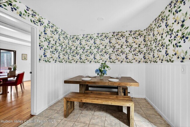 Building Photo - 64 Meher Cir