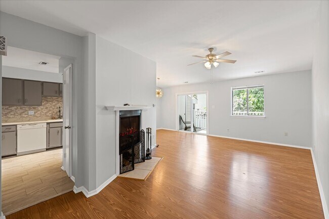 Building Photo - 504B Mulberry Cove