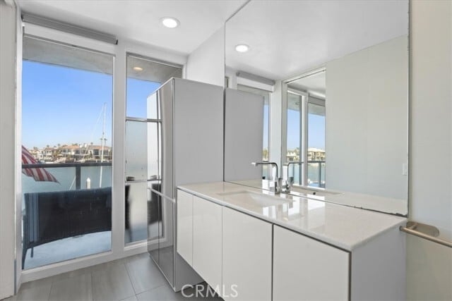 Building Photo - 4053 Aladdin Dr