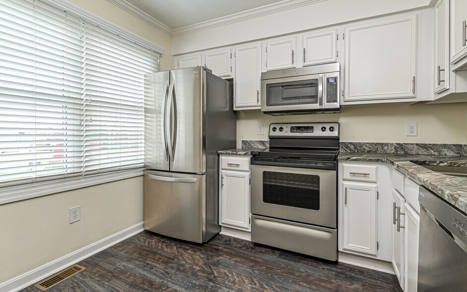 Building Photo - 417 Ten Point Ln