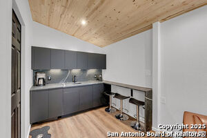 Building Photo - 1038 Madeline St