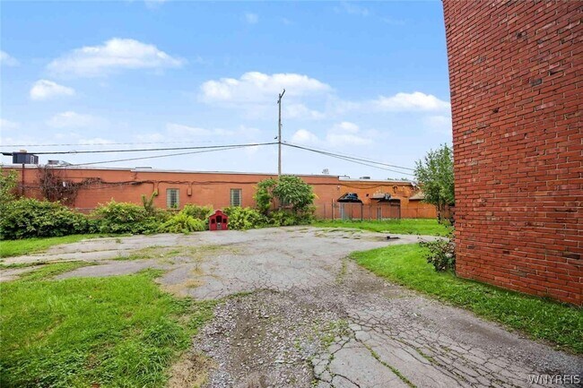 Building Photo - 40 Eagan Dr