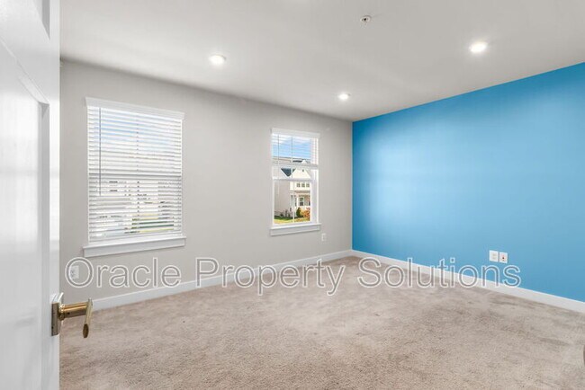 Building Photo - 2305 Wadlow Ln